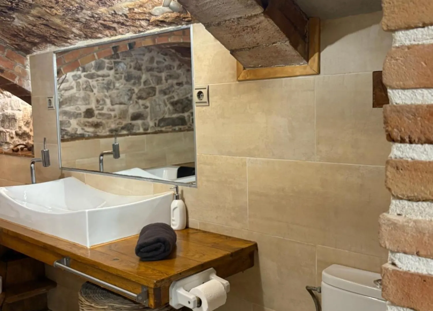 Suite Sant Sebastia Con Jacuzzi, Sauna Y Jardin Moia España