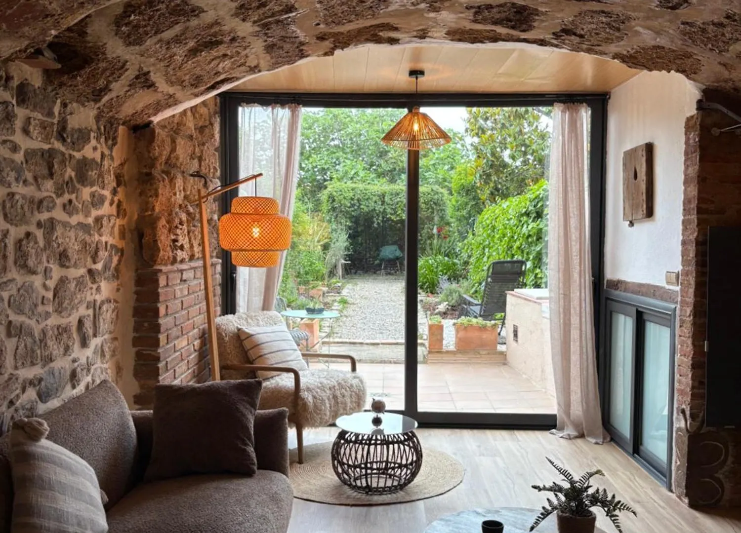 Suite Sant Sebastia Con Jacuzzi, Sauna Y Jardin Moia 0*,